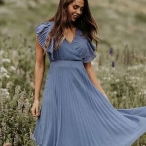 Ivy City Co Alice in Wonderland Dress in Black